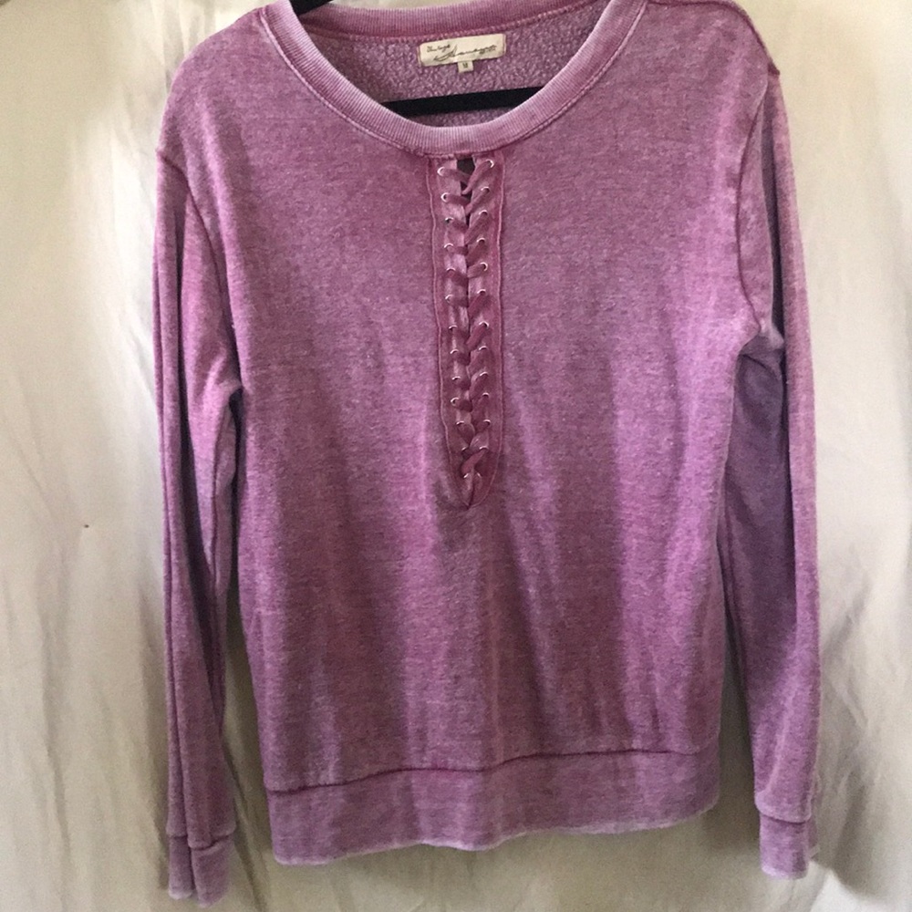 Super soft, comfy shirt.